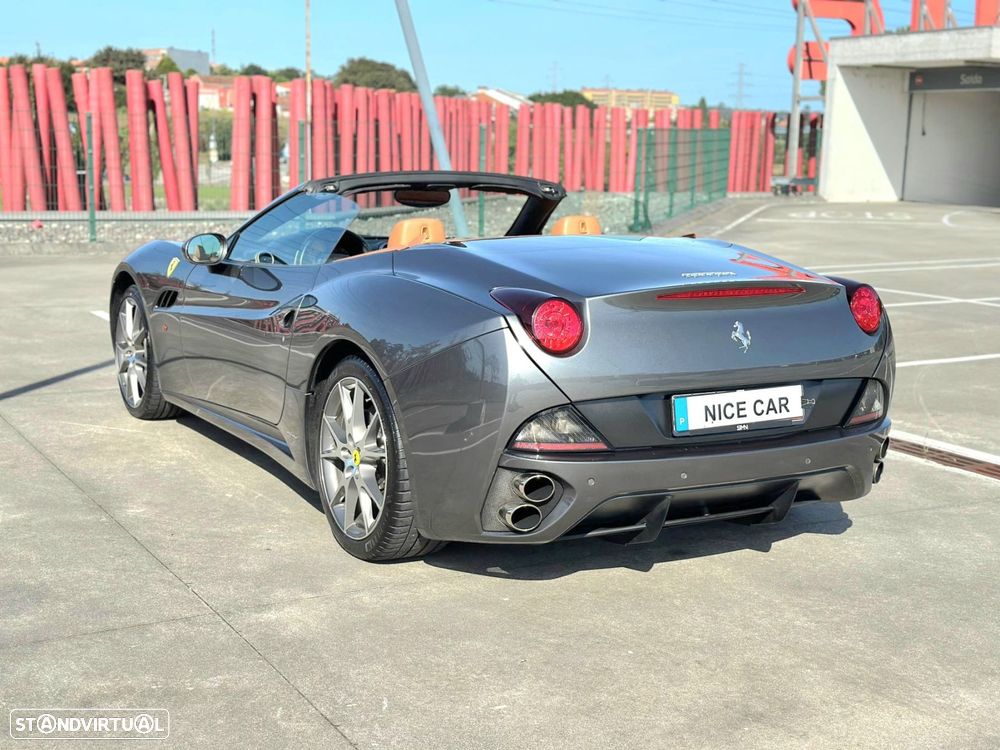 Ferrari California F1 - 12