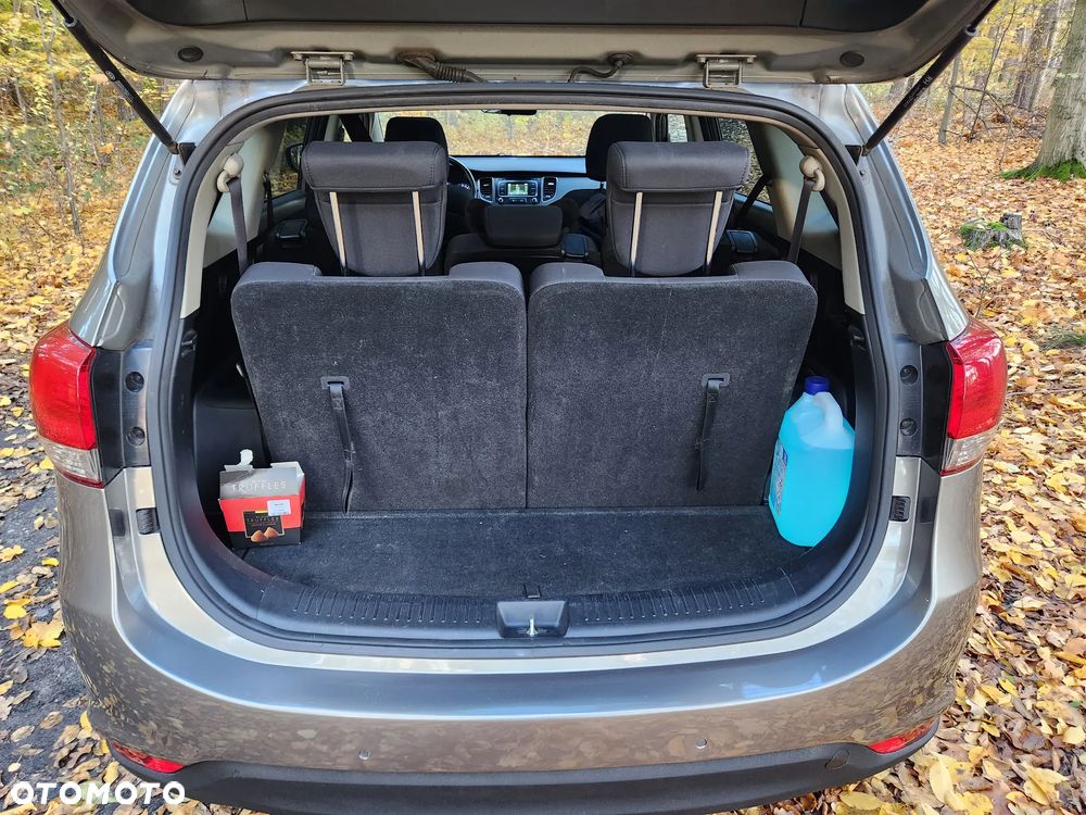 Kia Carens 1.7 CRDi XL 7os - 34