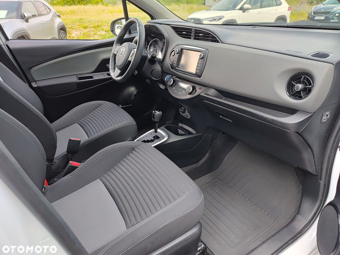 Toyota Yaris - 6