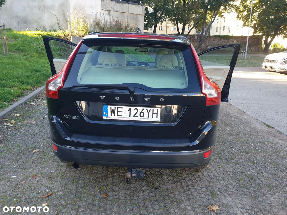 Volvo XC 60 D3 Momentum - 6