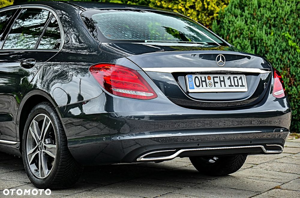 Mercedes-Benz Klasa C 180 T 7G-TRONIC Exclusive - 8