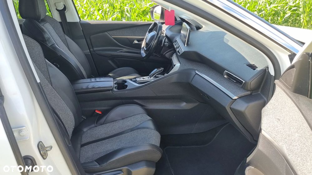 Peugeot 3008 BlueHDi 130 Stop & Start EAT8 Allure Pack - 24