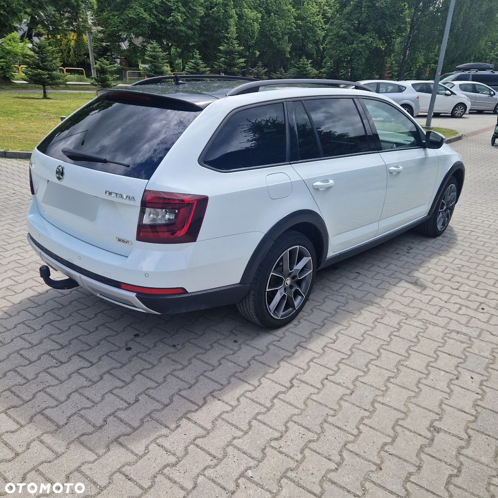 Skoda Octavia 2.0 TDI 4x4 Scout DSG - 5