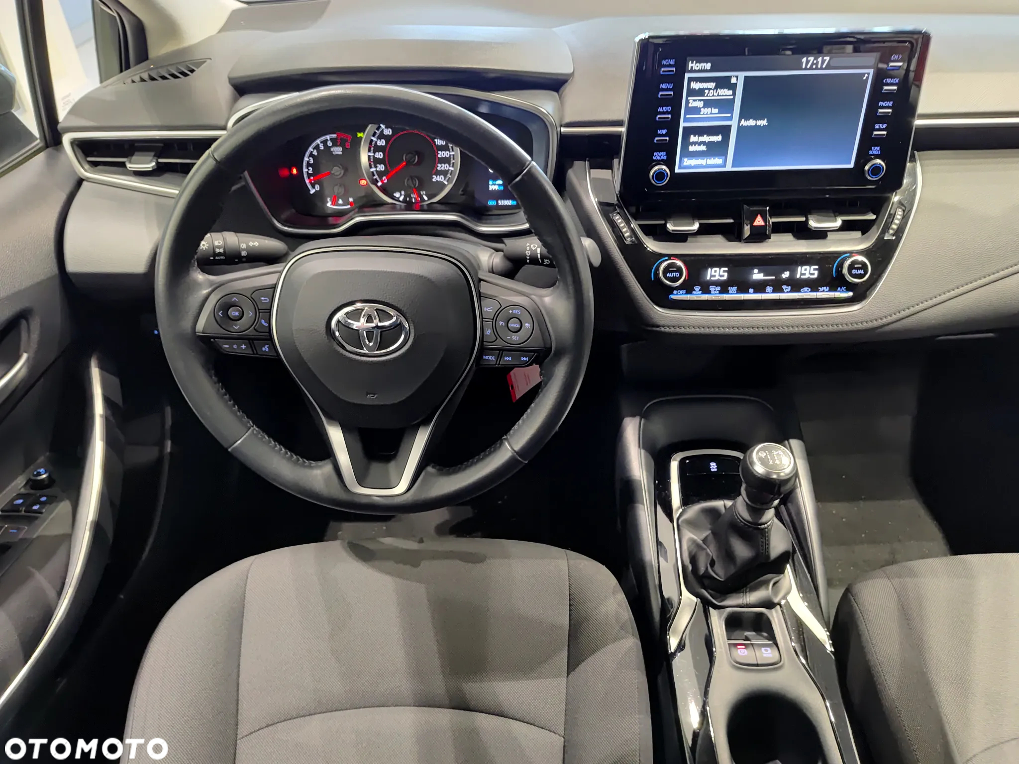 Toyota Corolla 1.5 Comfort - 8