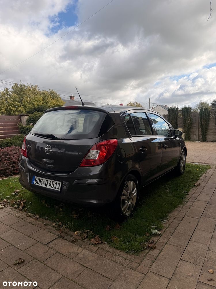 Opel Corsa 1.2 16V Cosmo - 22