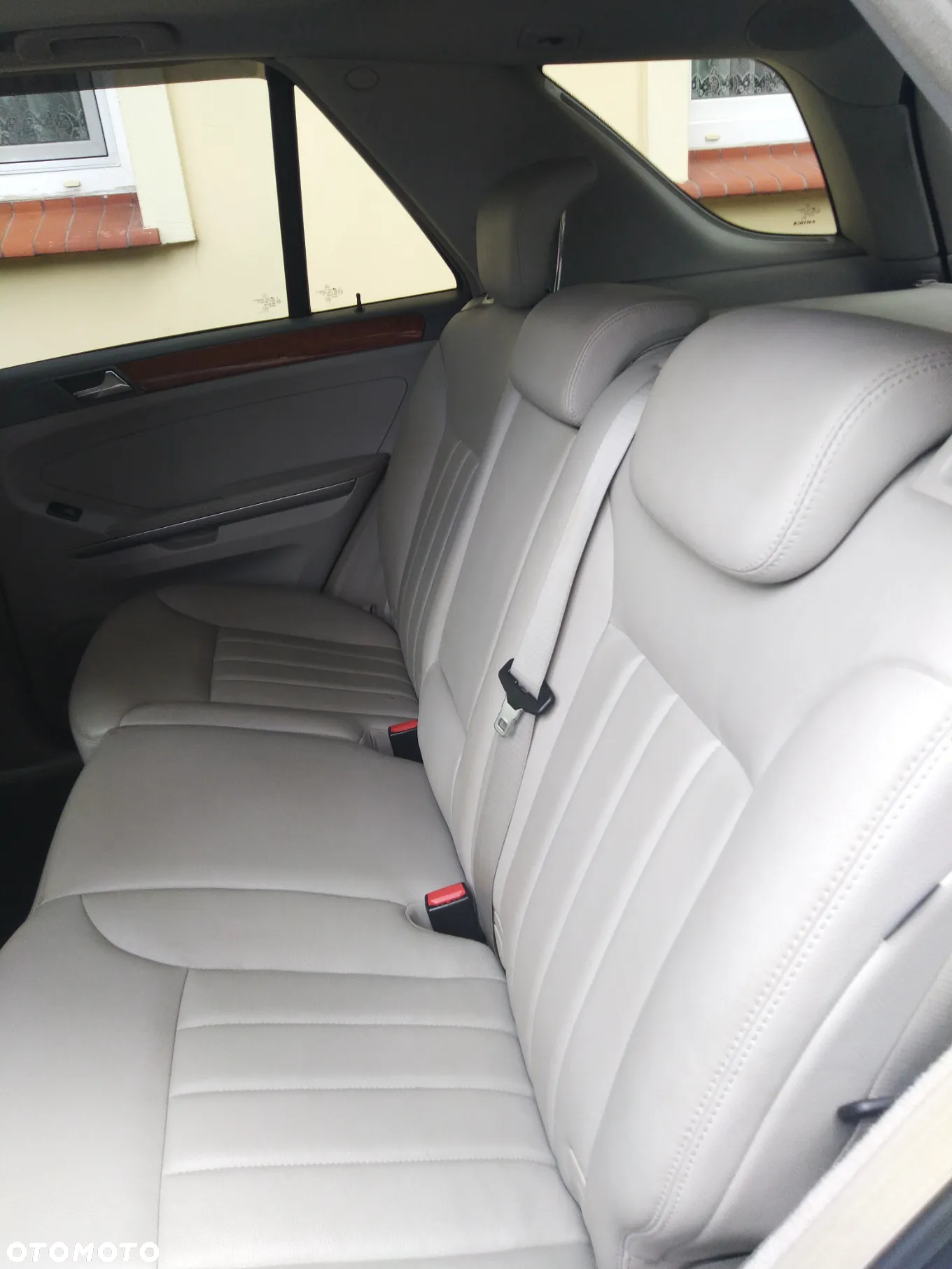 Mercedes-Benz ML 350 4MATIC 7G-TRONIC - 7