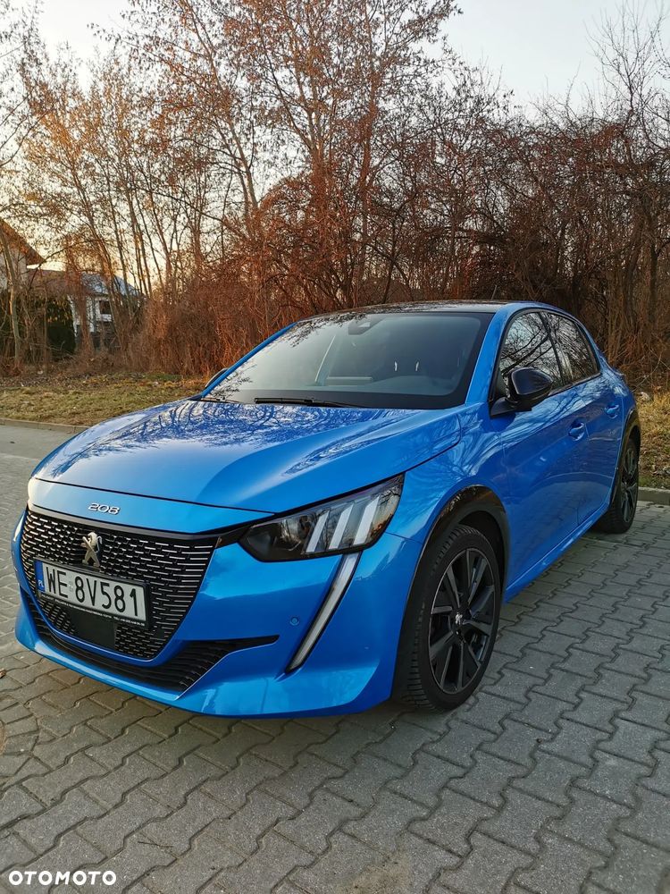 Peugeot 208 - 1