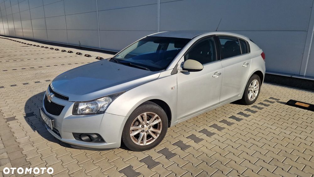 Chevrolet Cruze 1.8 LS - 2