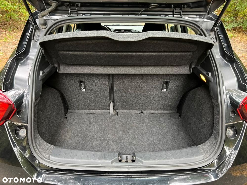 Nissan Micra - 17