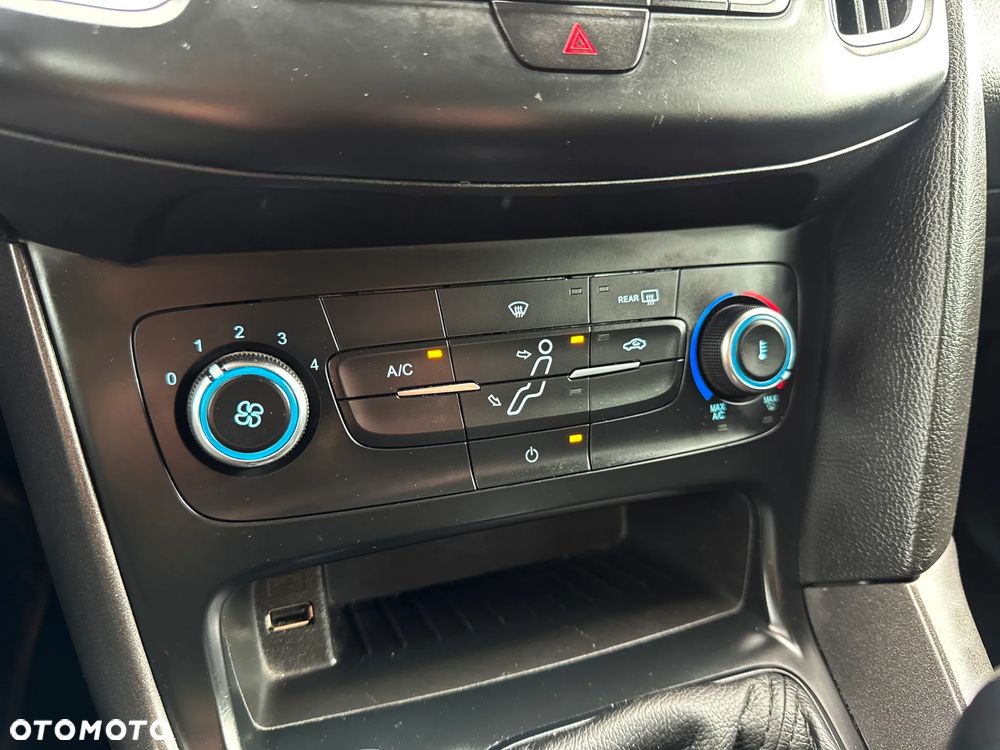 Ford Focus 2.0 TDCi SYNC Edition ASS - 35
