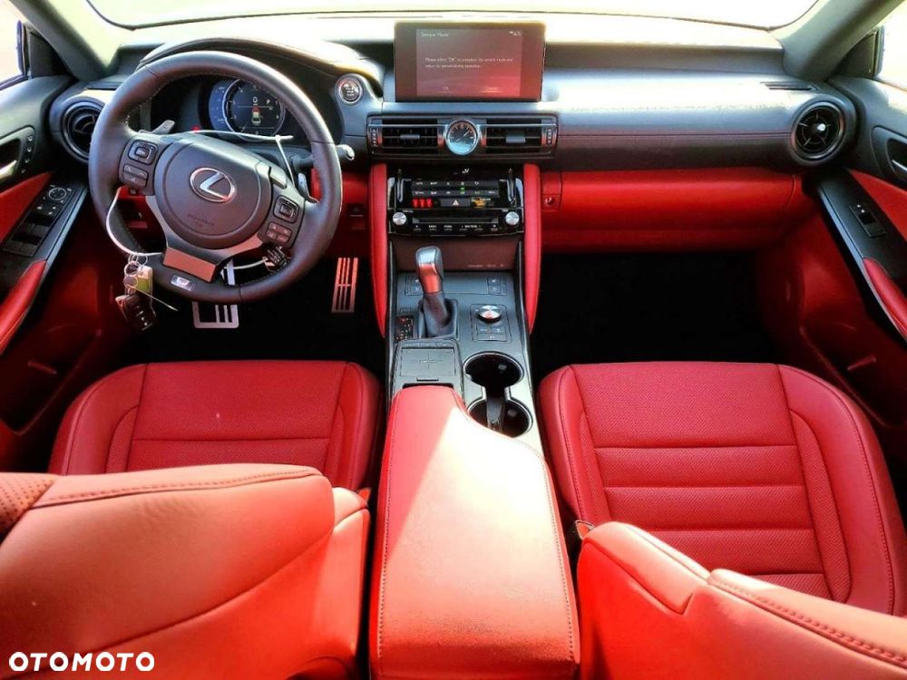 Lexus IS - 9