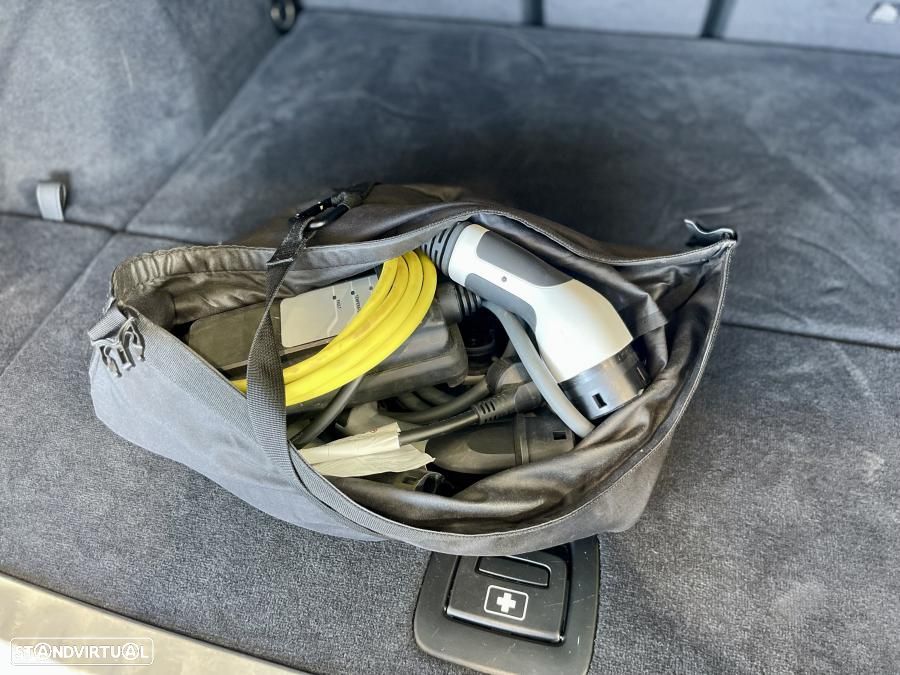 BMW 320 e Line Luxury Auto - 38