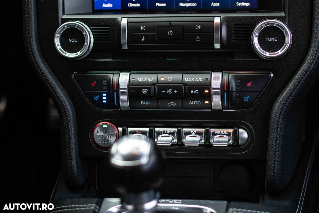 Ford Mustang - 27