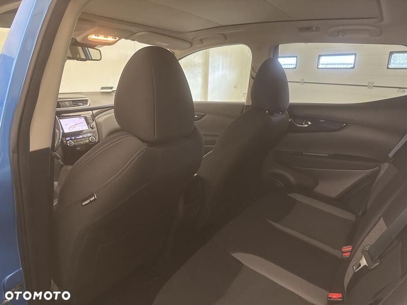 Nissan Qashqai 1.3 DIG-T N-Connecta - 20