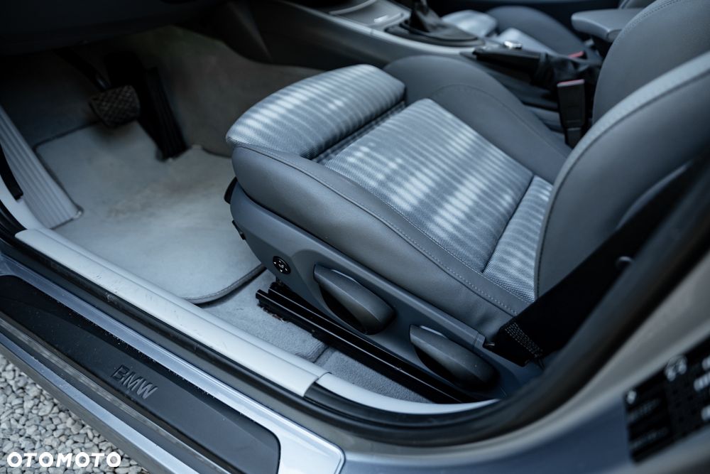 BMW Seria 1 - 19