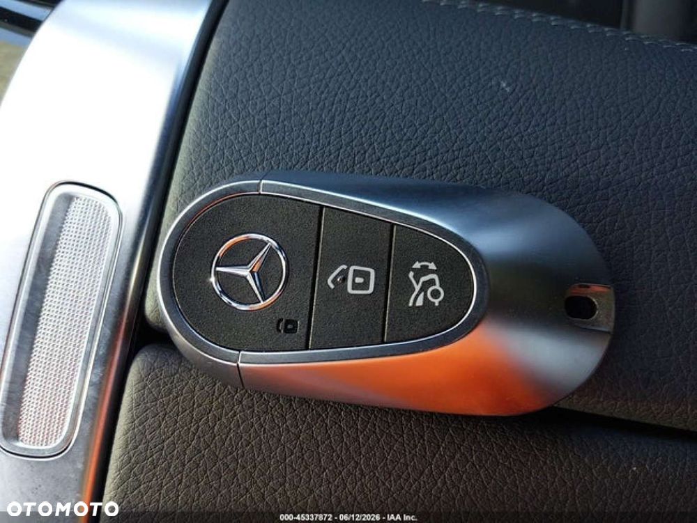 Mercedes-Benz GLC - 13