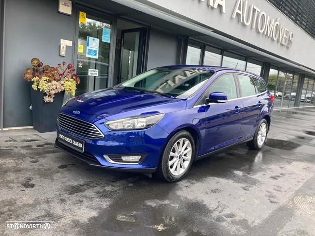 Ford Focus SW 1.0 EcoBoost S&S Titanium - 4
