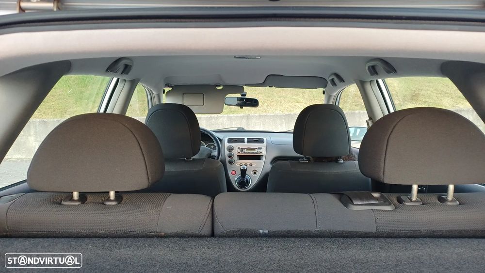 Honda Civic 1.4 LS - 27