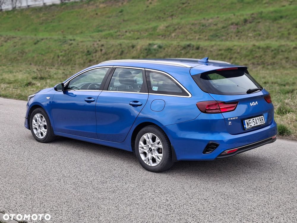 Kia Ceed 1.5 T-GDI M - 11