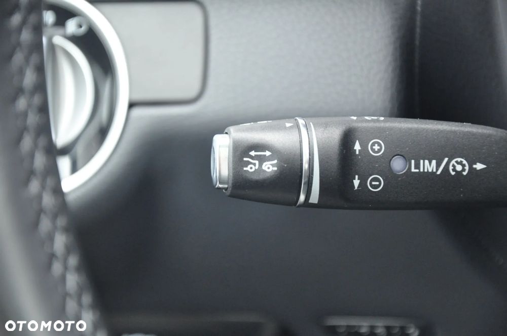 Mercedes-Benz Klasa E 350 BlueTEC 4-Matic Avantgarde - 37