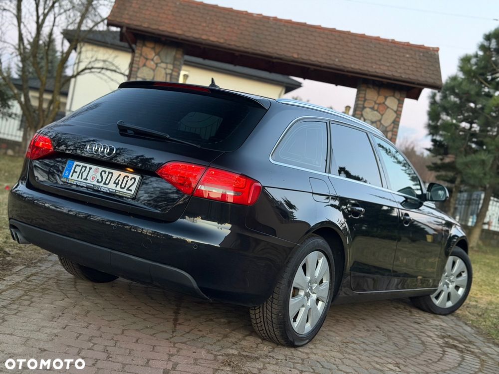 Audi A4 Avant - 15
