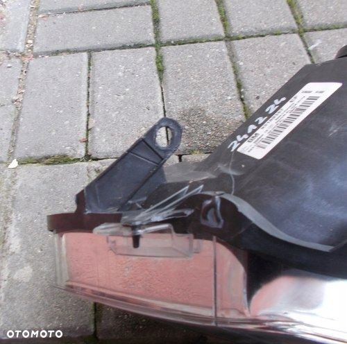 LAMPA PRZEDNIA LEWA OPEL CORSA D 06-11 ORYGINAŁ EUROPA 93189357 - 4