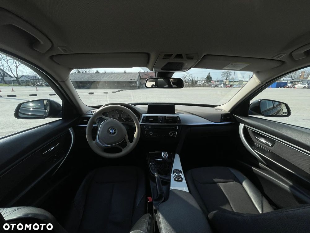 BMW Seria 3 - 11