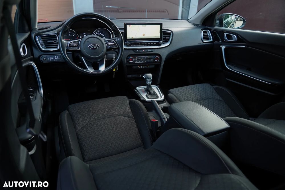 Kia Ceed 1.6 CRDi 136 DCT ISG Spirit - 12