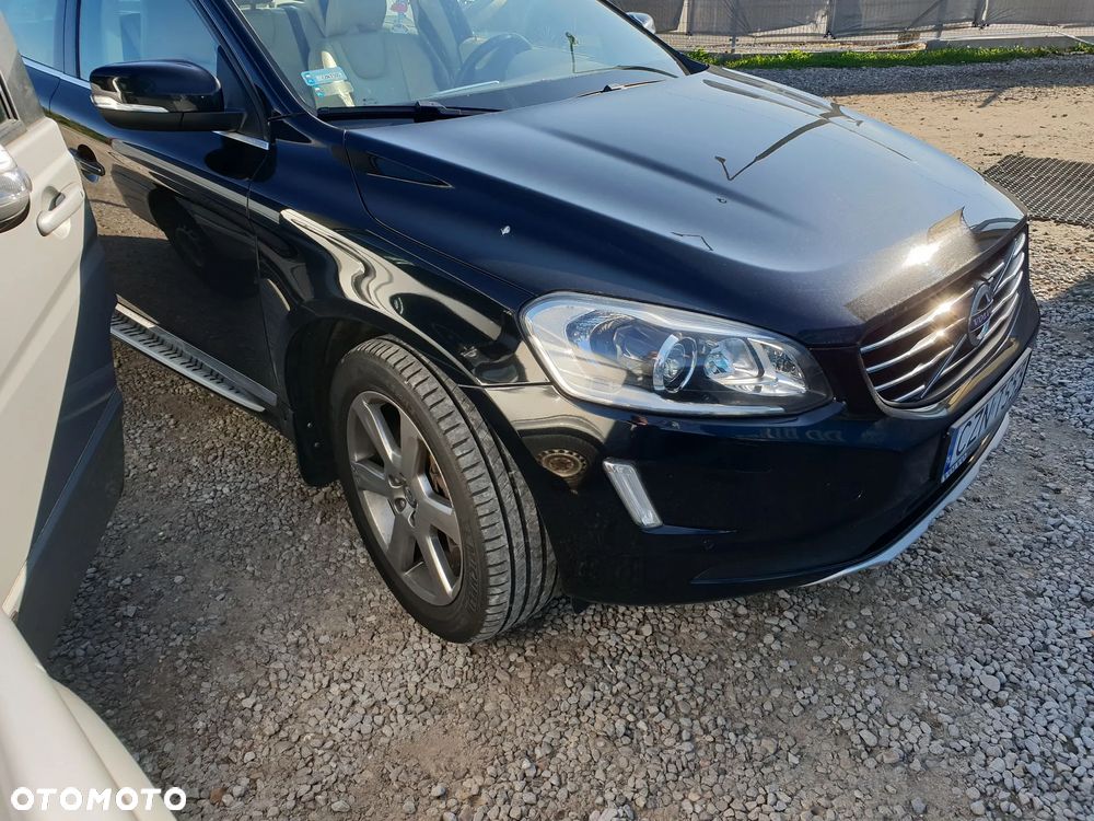 Volvo XC 60 D5 AWD Momentum - 5