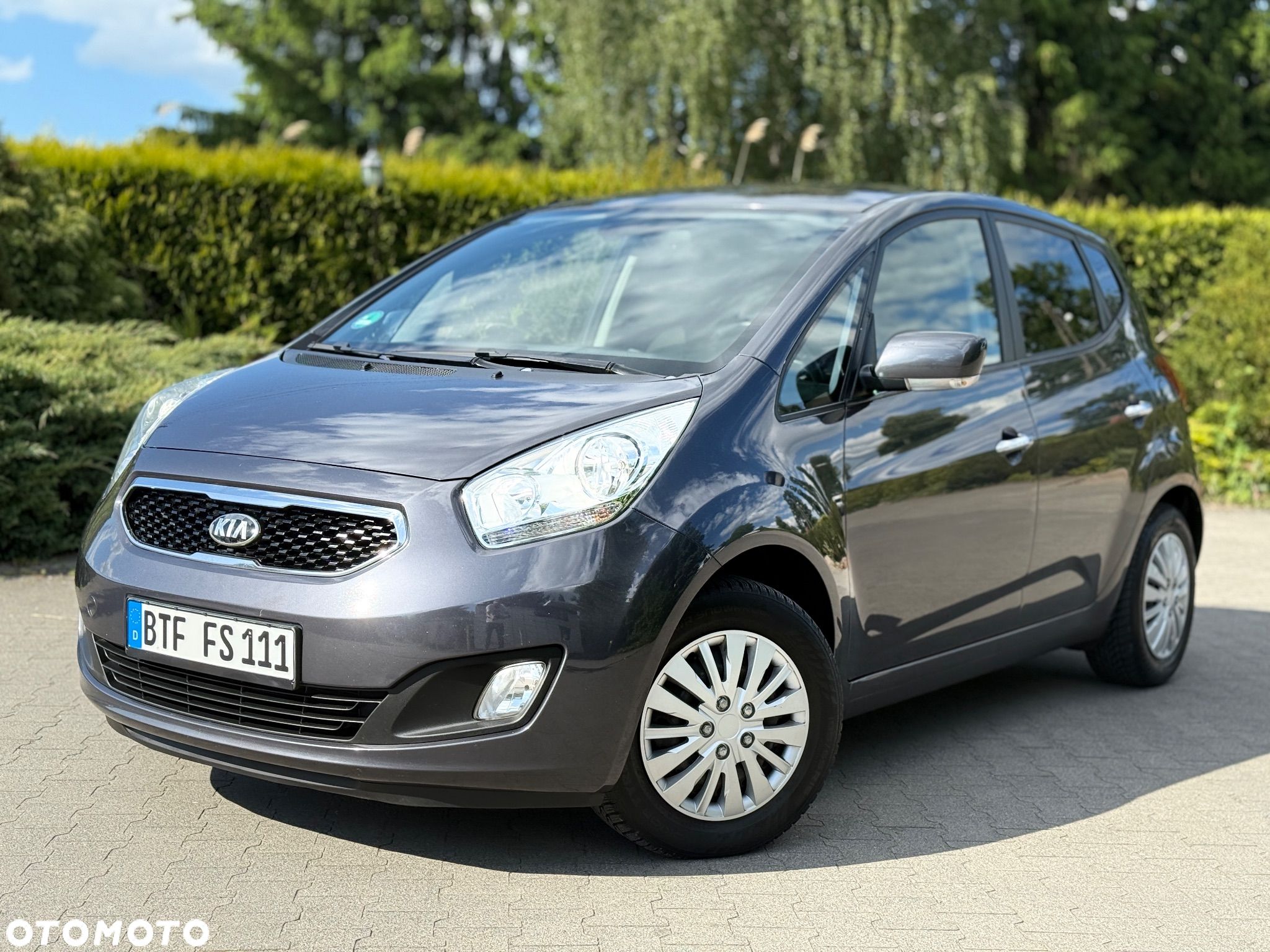 Kia Venga 1.6 CVVT Titanium Collection - 1