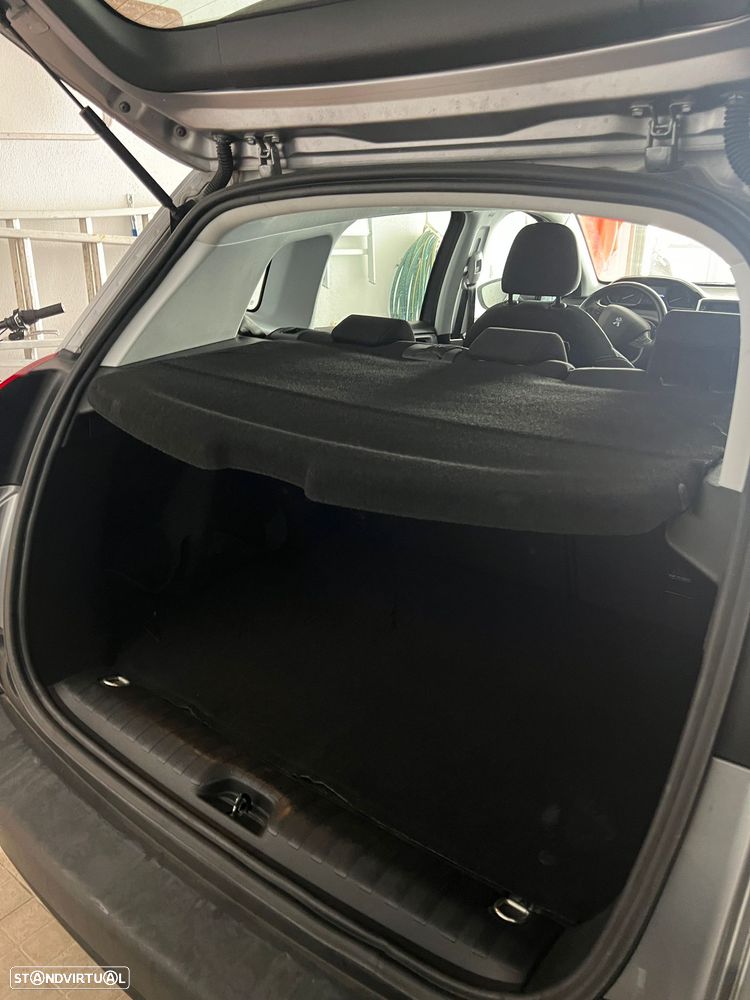 Peugeot 2008 1.2 PureTech Active - 15