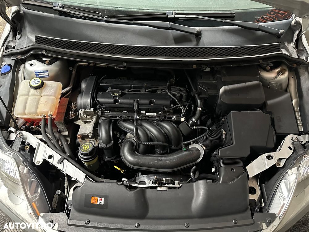 Ford Focus 1.6 16V Aut. Trend - 13