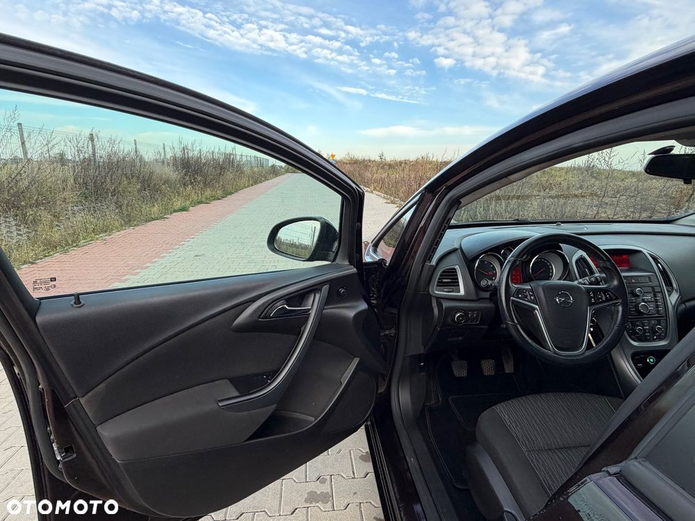 Opel Astra 2015 photo 3