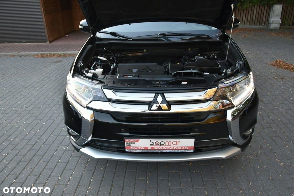 Mitsubishi Outlander 2.0 Instyle Navi 4WD CVT - 31