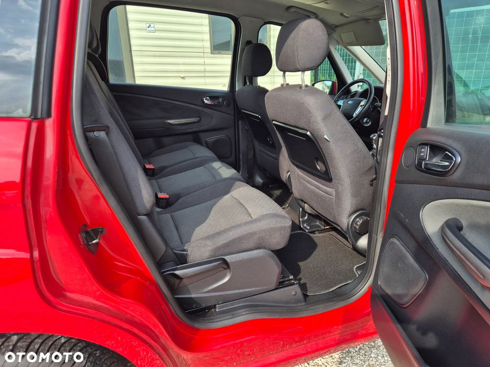 Ford Galaxy - 19