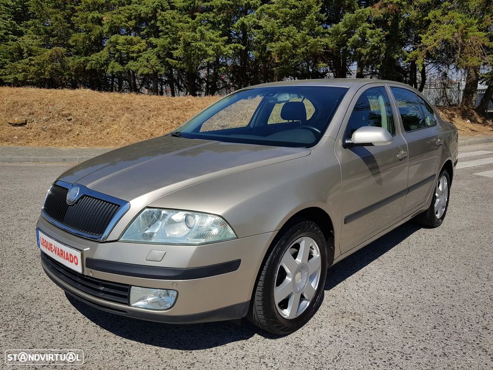 Skoda Octavia 1.6 Elegance - 1