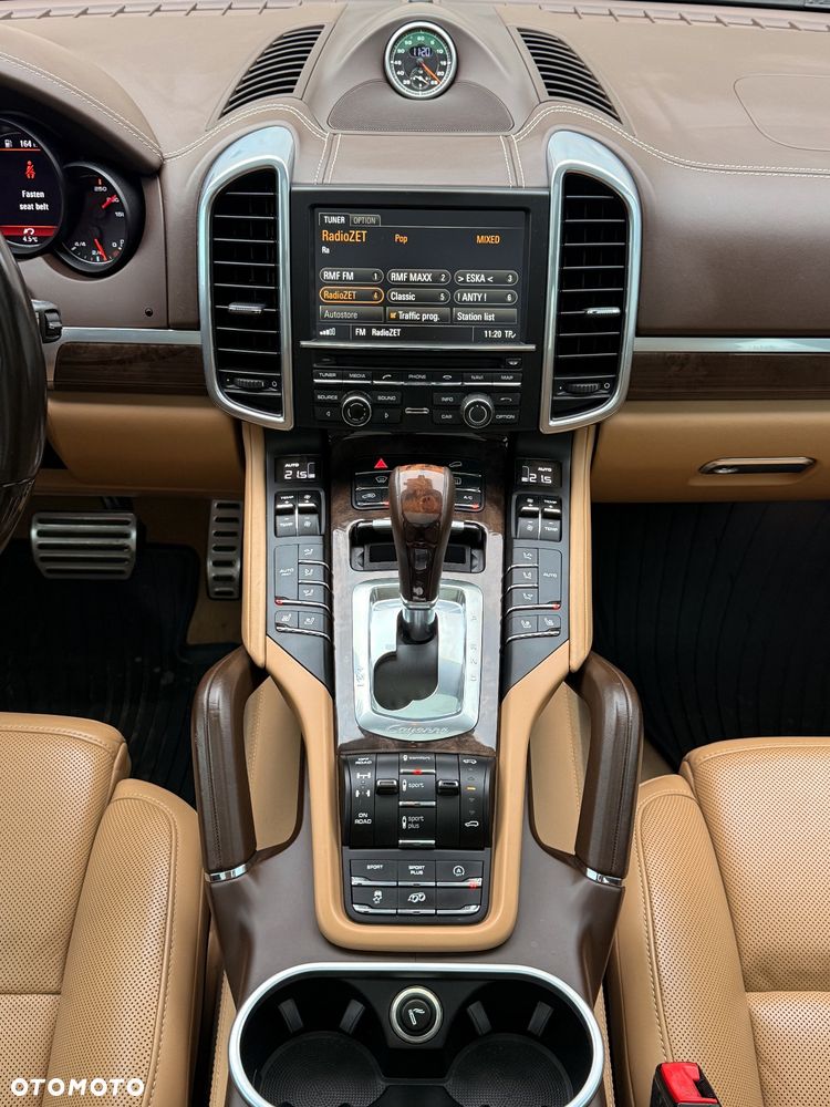 Porsche Cayenne GTS Tiptronic S - 36