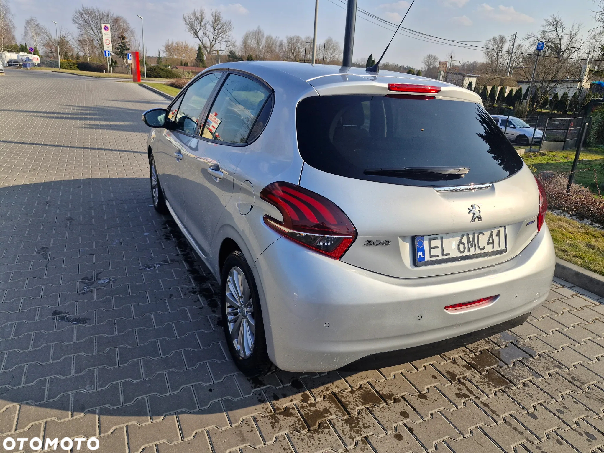 Peugeot 208 1.2 PureTech Style - 6