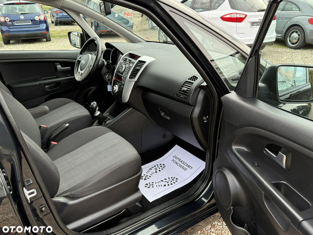 Kia Venga - 30
