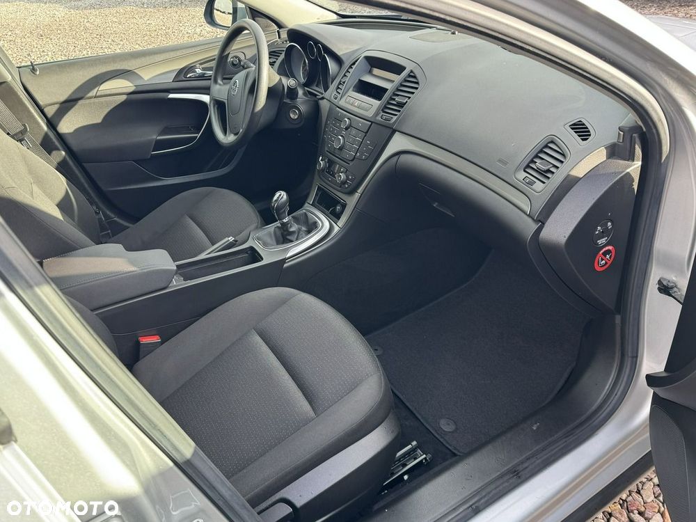 Opel Insignia - 18