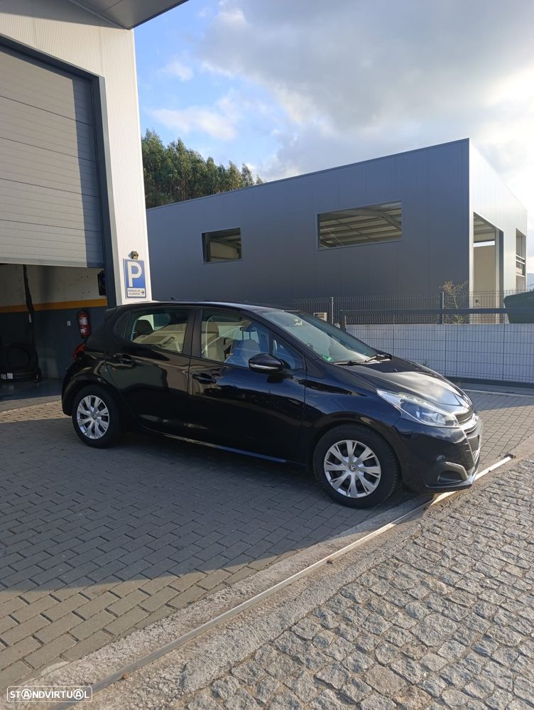 Peugeot 208 1.6 BlueHDi Style - 9