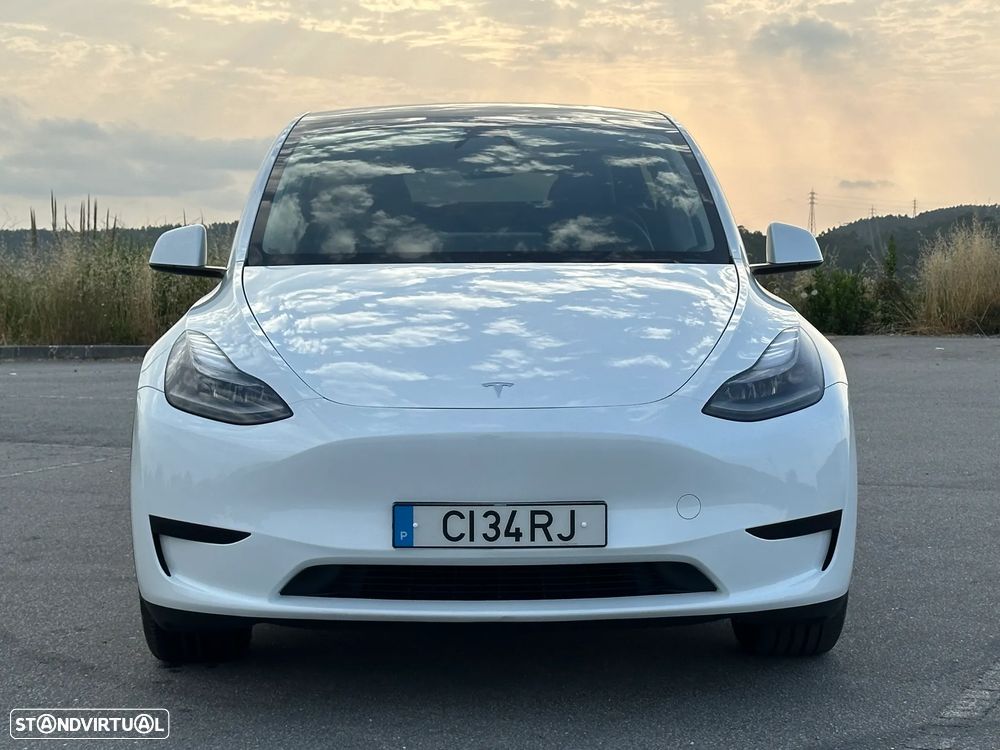 Tesla Model Y Long-Range RWD - 3