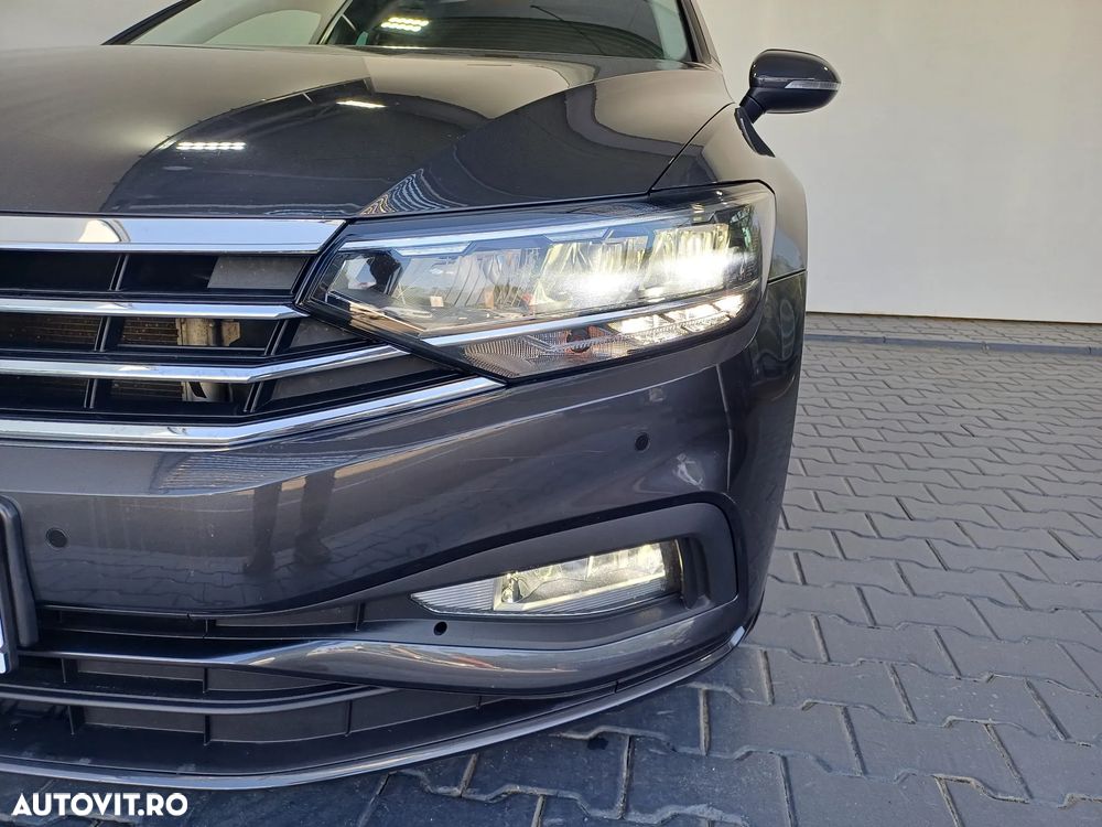 Volkswagen Passat 1.5 TSI ACT DSG Trendline - 32