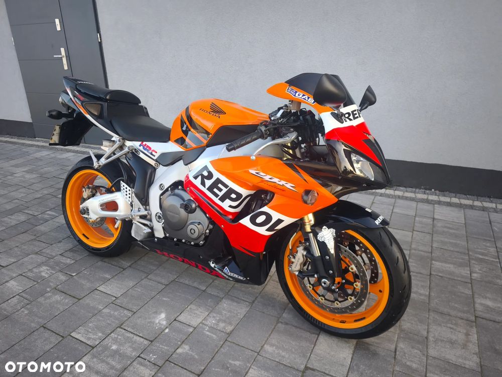 Honda CBR - 3