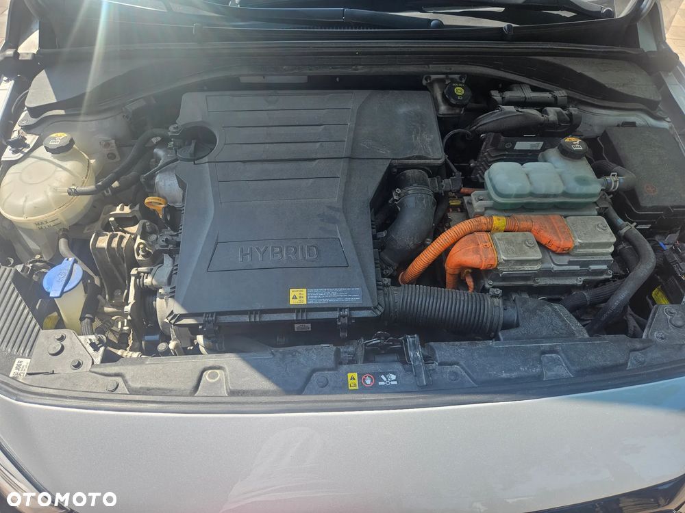 Hyundai IONIQ Hybrid Platinum - 28