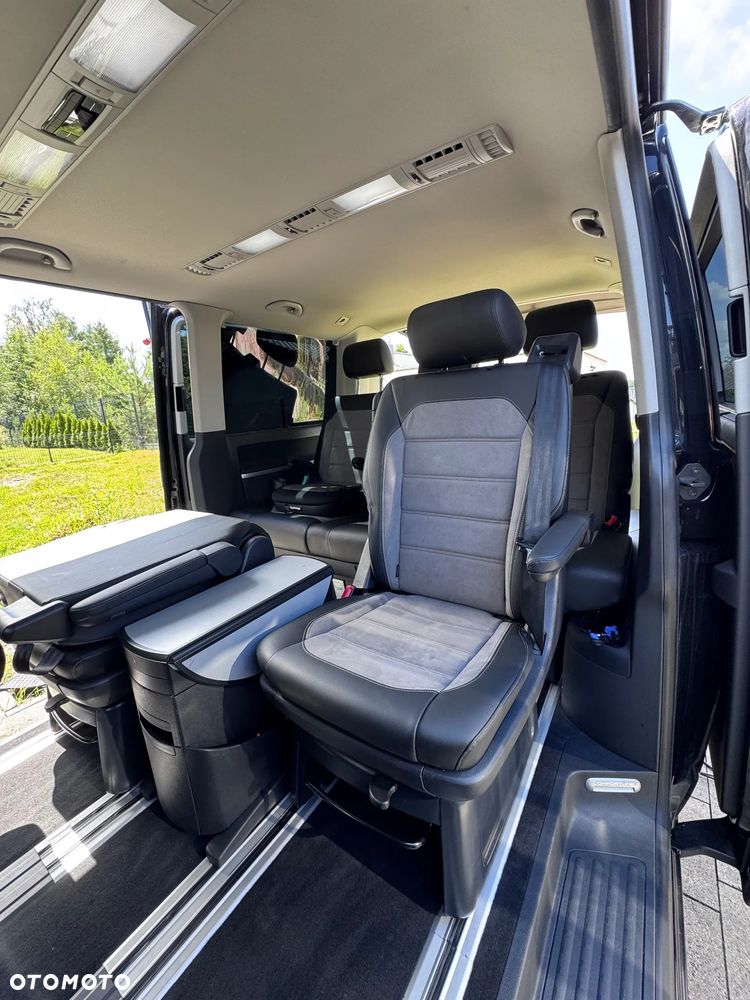 Volkswagen Multivan - 8