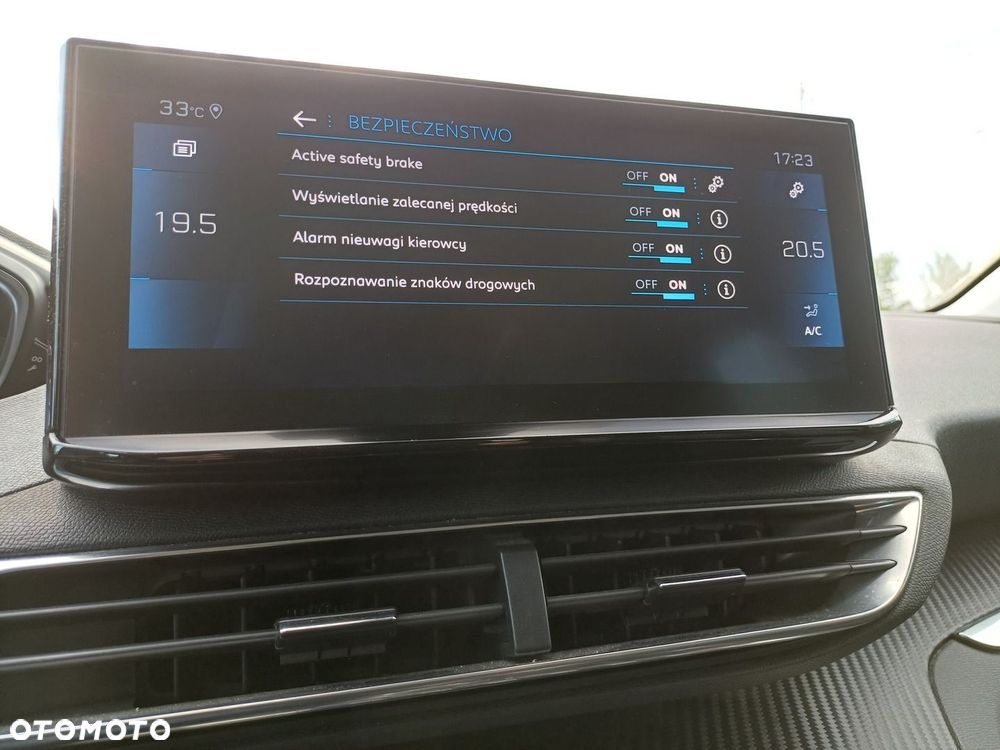 Peugeot 3008 1.2 PureTech Active Pack S&S EAT8 - 21
