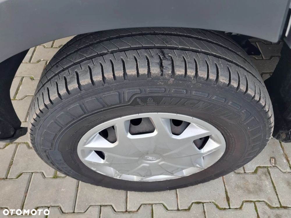 Ford Transit - 16