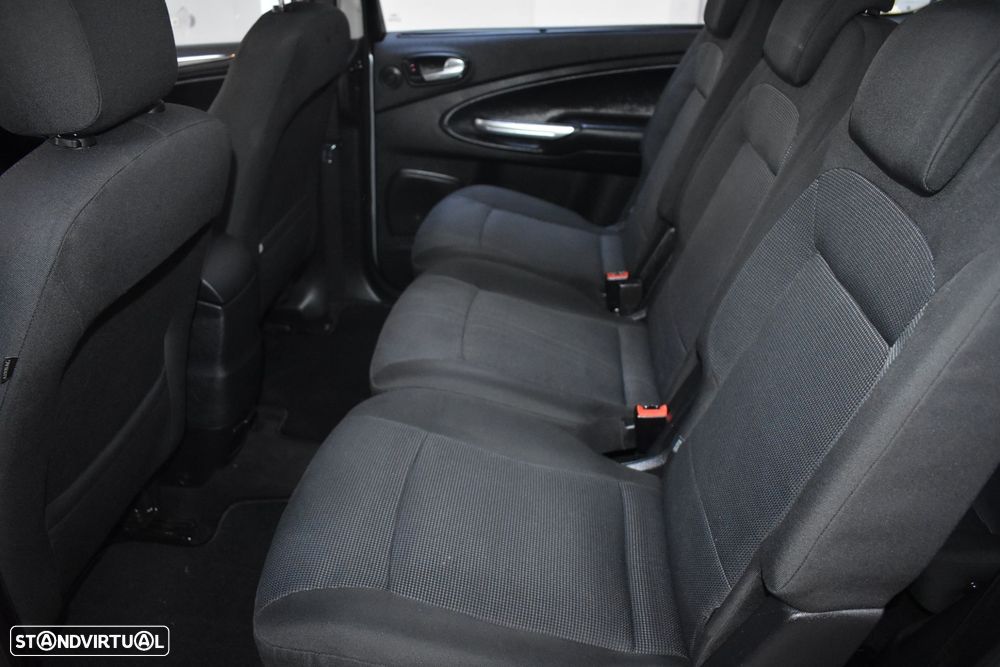 Ford S-Max 2.0 TDCi Trend 7L - 45