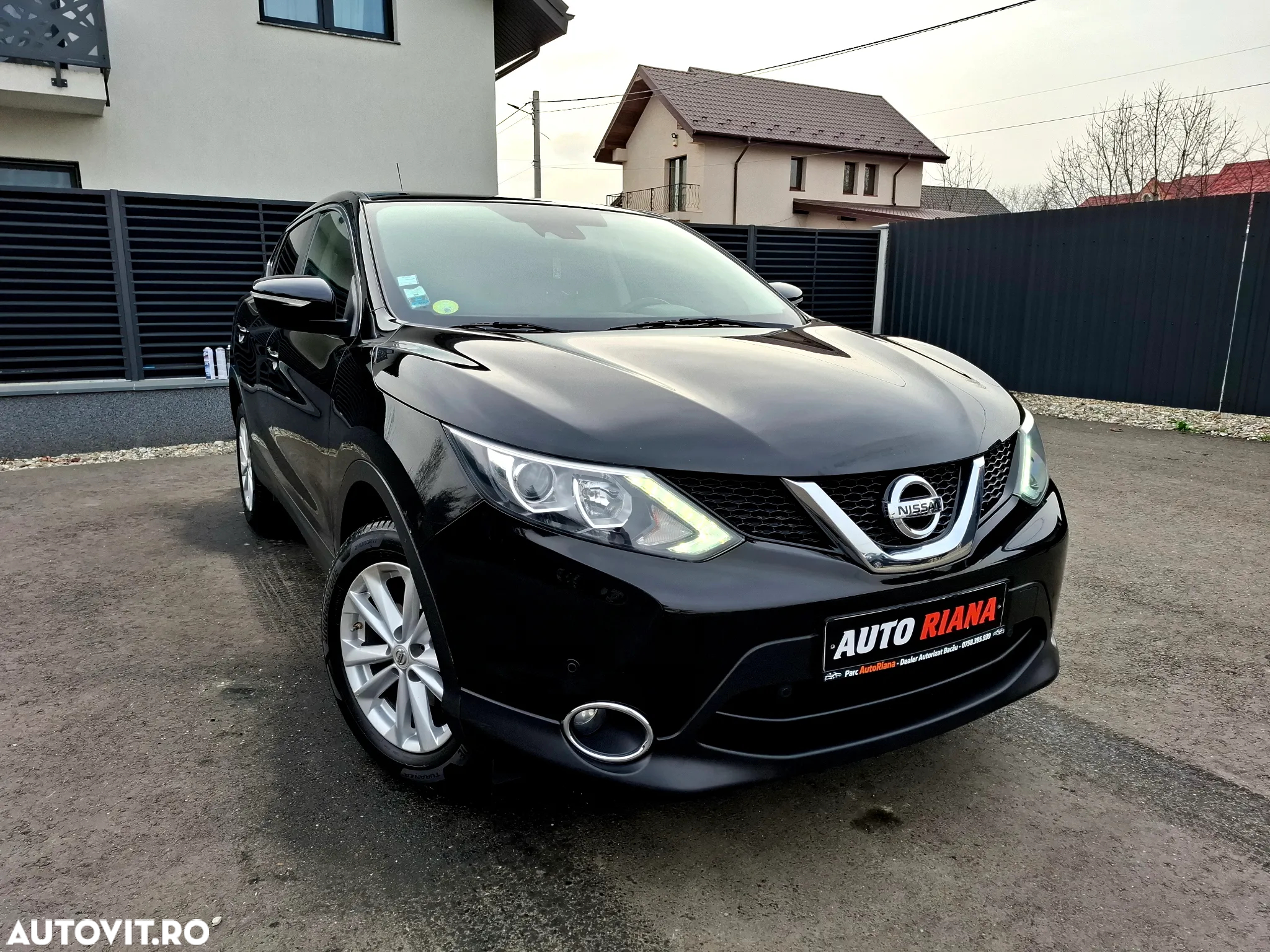Nissan Qashqai 1.6 DCI N-Connecta - 4